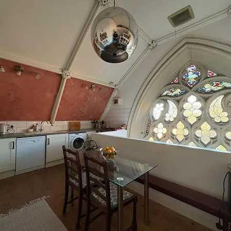 Converted Chapel In Old Market Apartment *
